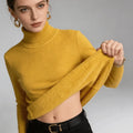 SUÉTER FEMENINO PELUCIADO DE CUELLO ALTO